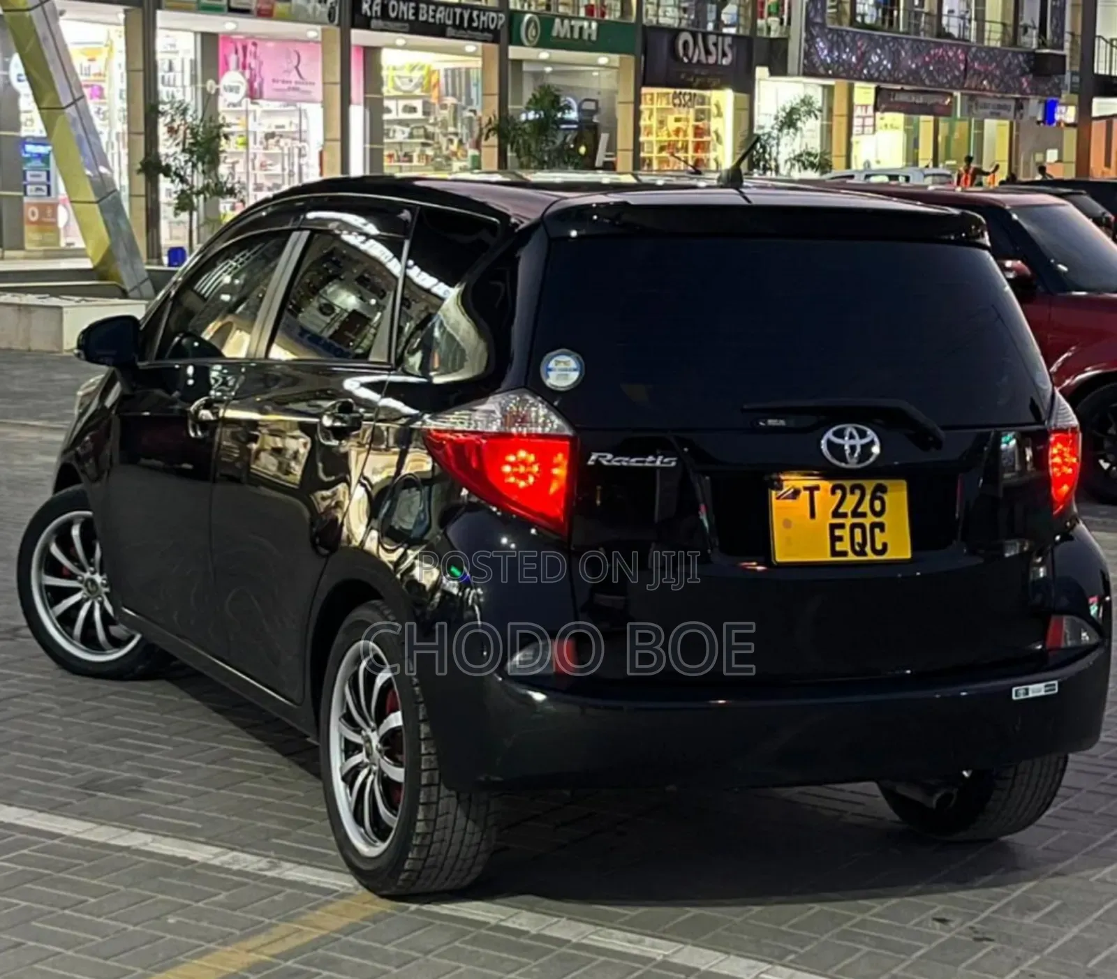 Toyota Ractis 2012 Black