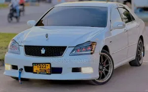 Toyota Crown 2007 White