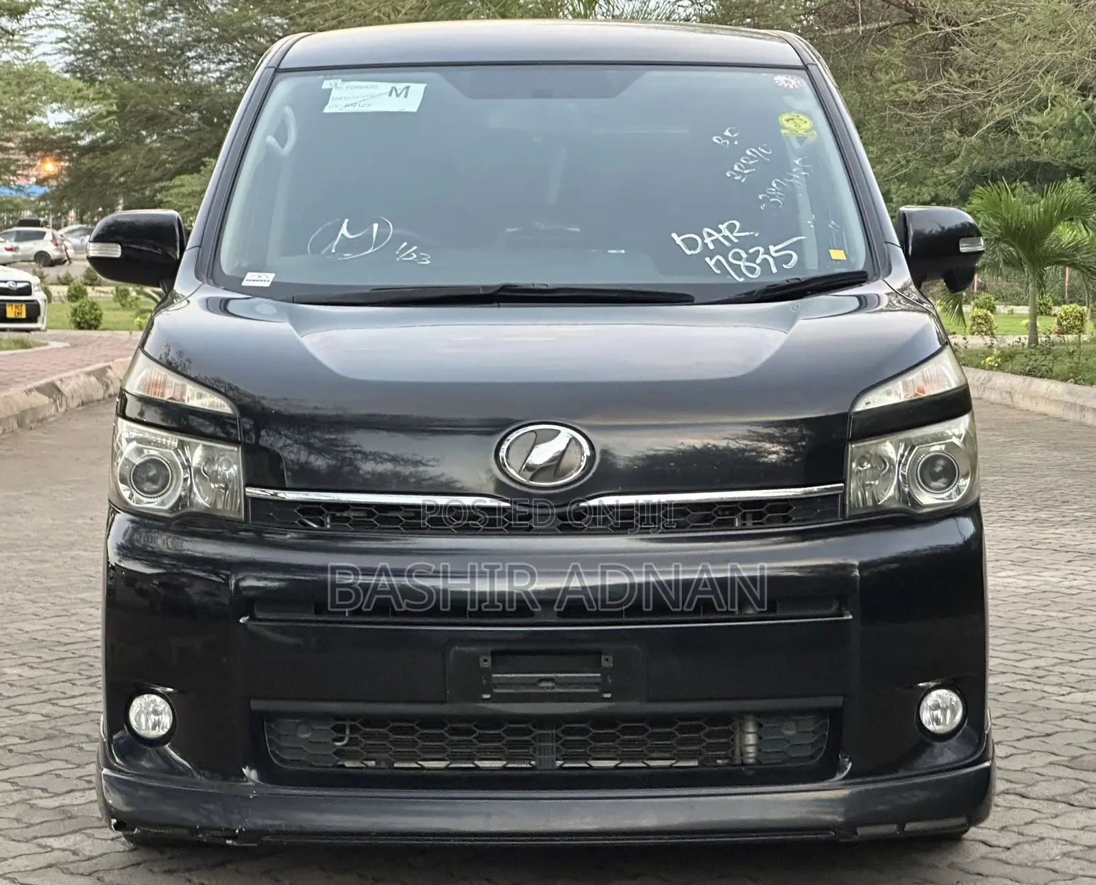 Toyota Voxy 2011 Black