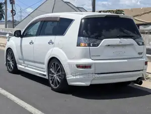 Mitsubishi Outlander Sport SE 2011 White