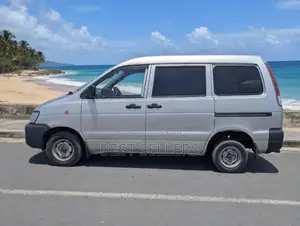 Toyota Lite-Ace 2000 Silver