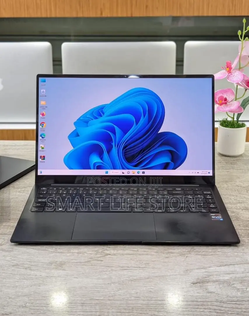 New Laptop Samsung Galaxy Book 2 16GB Intel Core i5 SSD 512GB