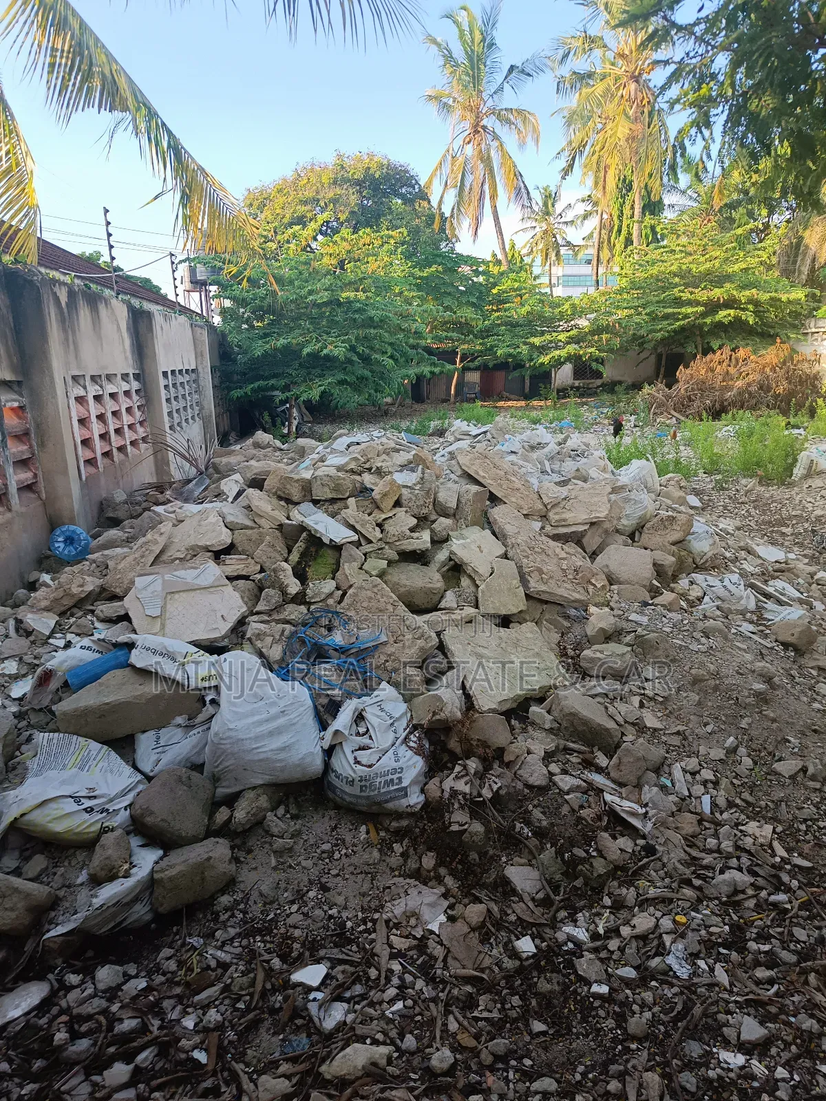 Plot for Sale Kinondoni/Victoria