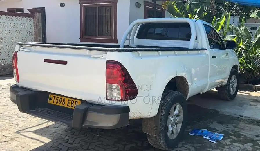 Toyota Hilux Revo Single Cab Deisel 2.8 AWD 2019 White