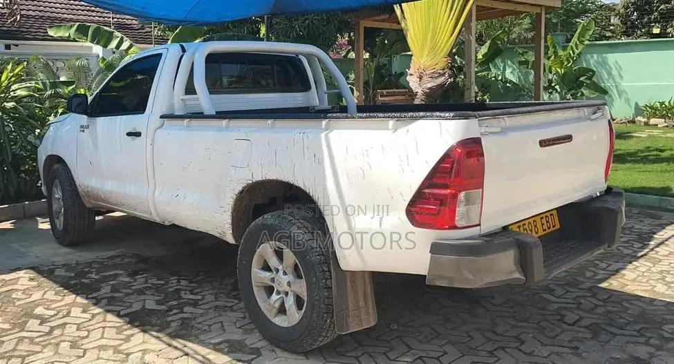 Toyota Hilux Revo Single Cab Deisel 2.8 AWD 2019 White