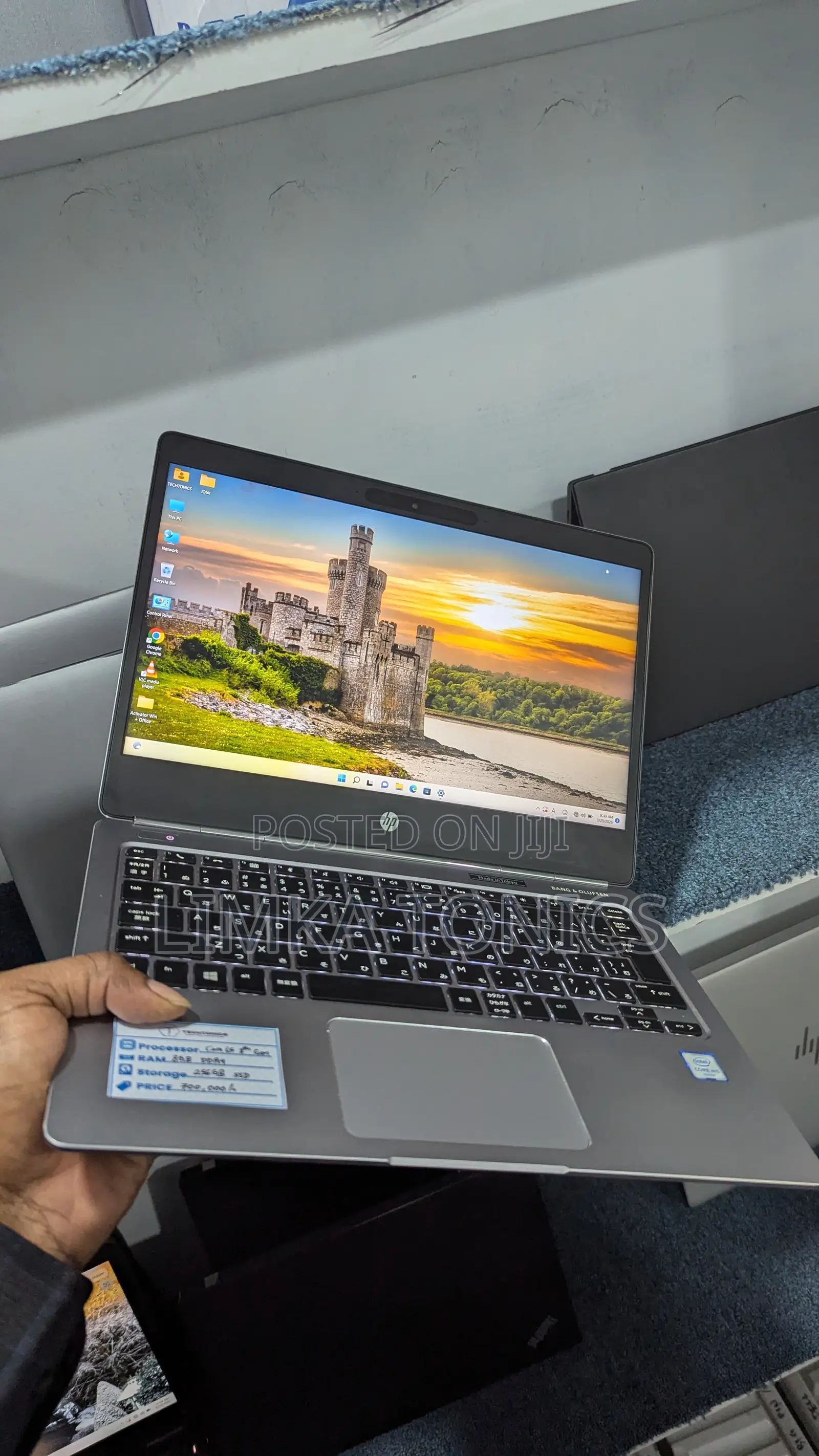 New Laptop HP EliteBook Folio G1 8GB Intel Core i5 SSD 256GB