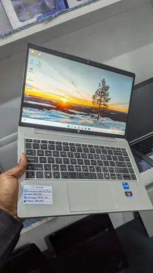 Laptop HP ProBook 440 8GB Intel Core i5 SSD 256GB