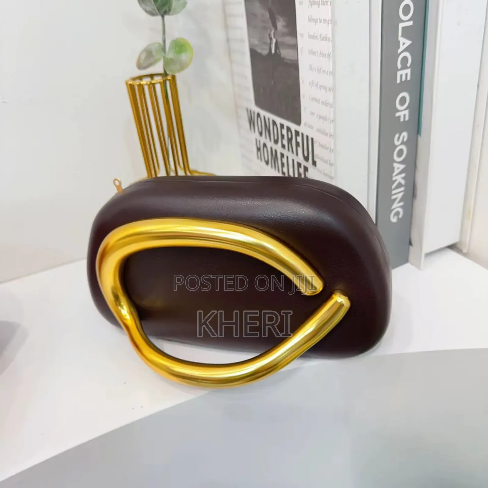 Vintage Style Box Clutch