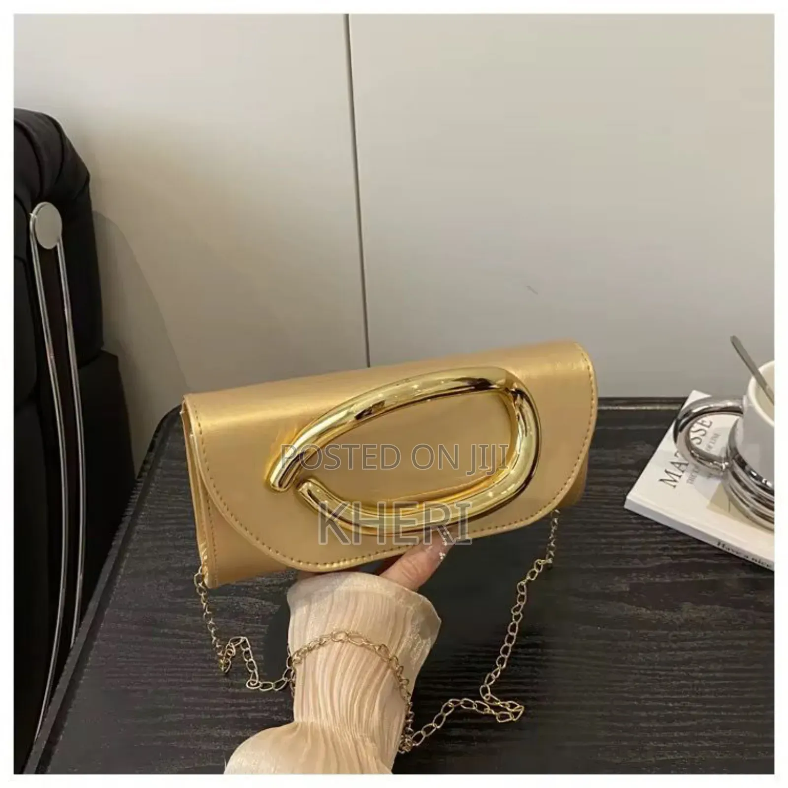 Vintage Style Box Clutch