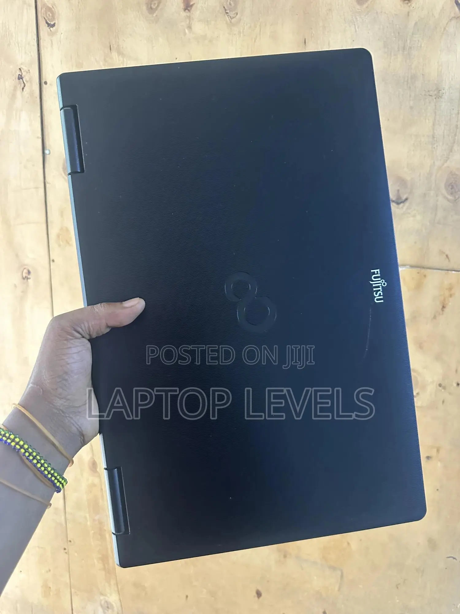 Laptop Fujitsu Lifebook AH532 6GB Intel Core i5 HDD 320GB