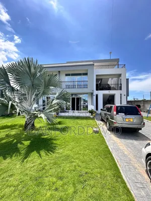 5bdrm House in Kahwa Real Estate, Mbweni for sale