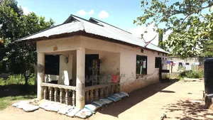 Furnished 3bdrm House in Mkolani for sale