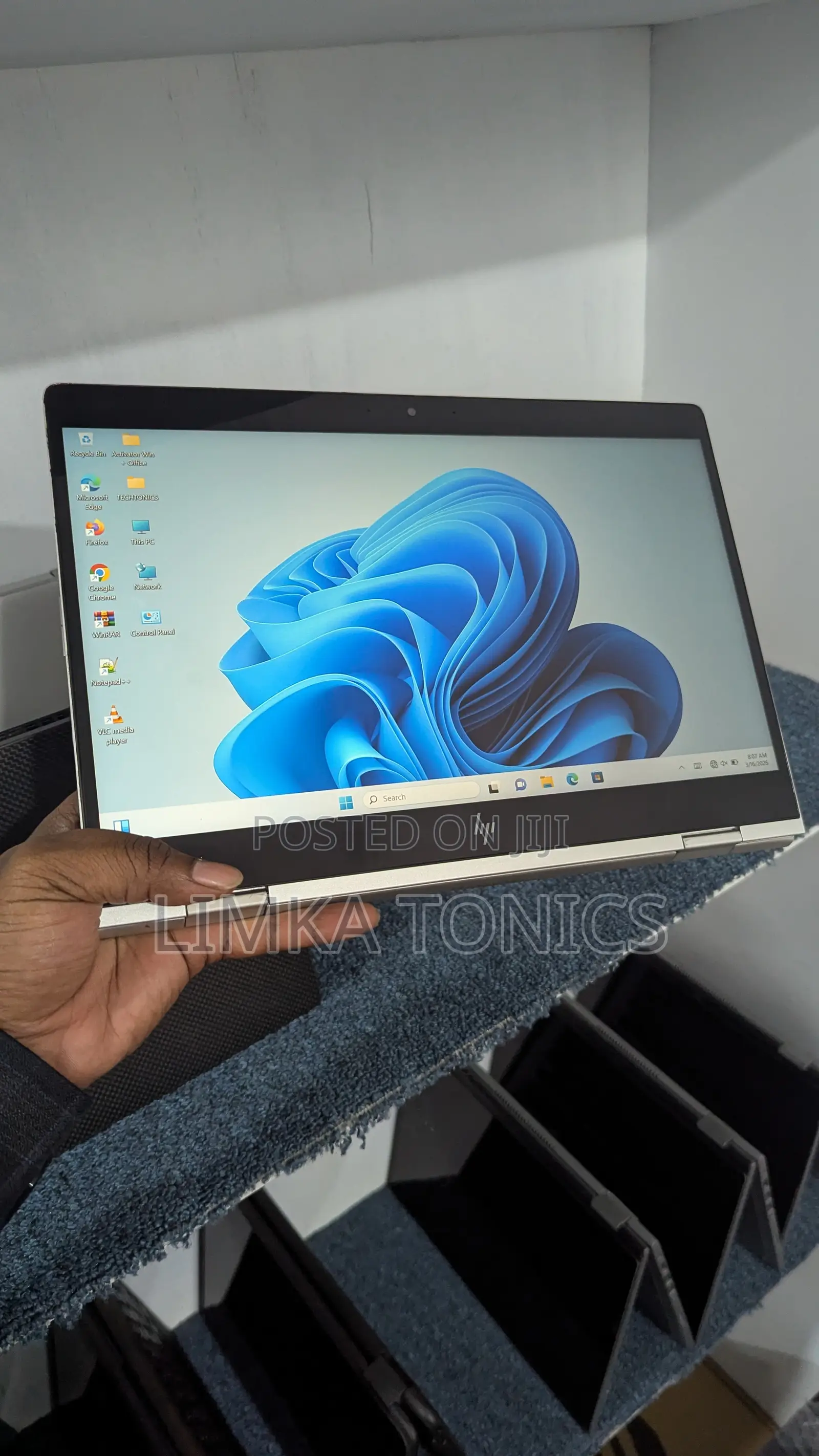 New Laptop HP EliteBook x360 830 G6 8GB Intel Core i7 SSD 256GB