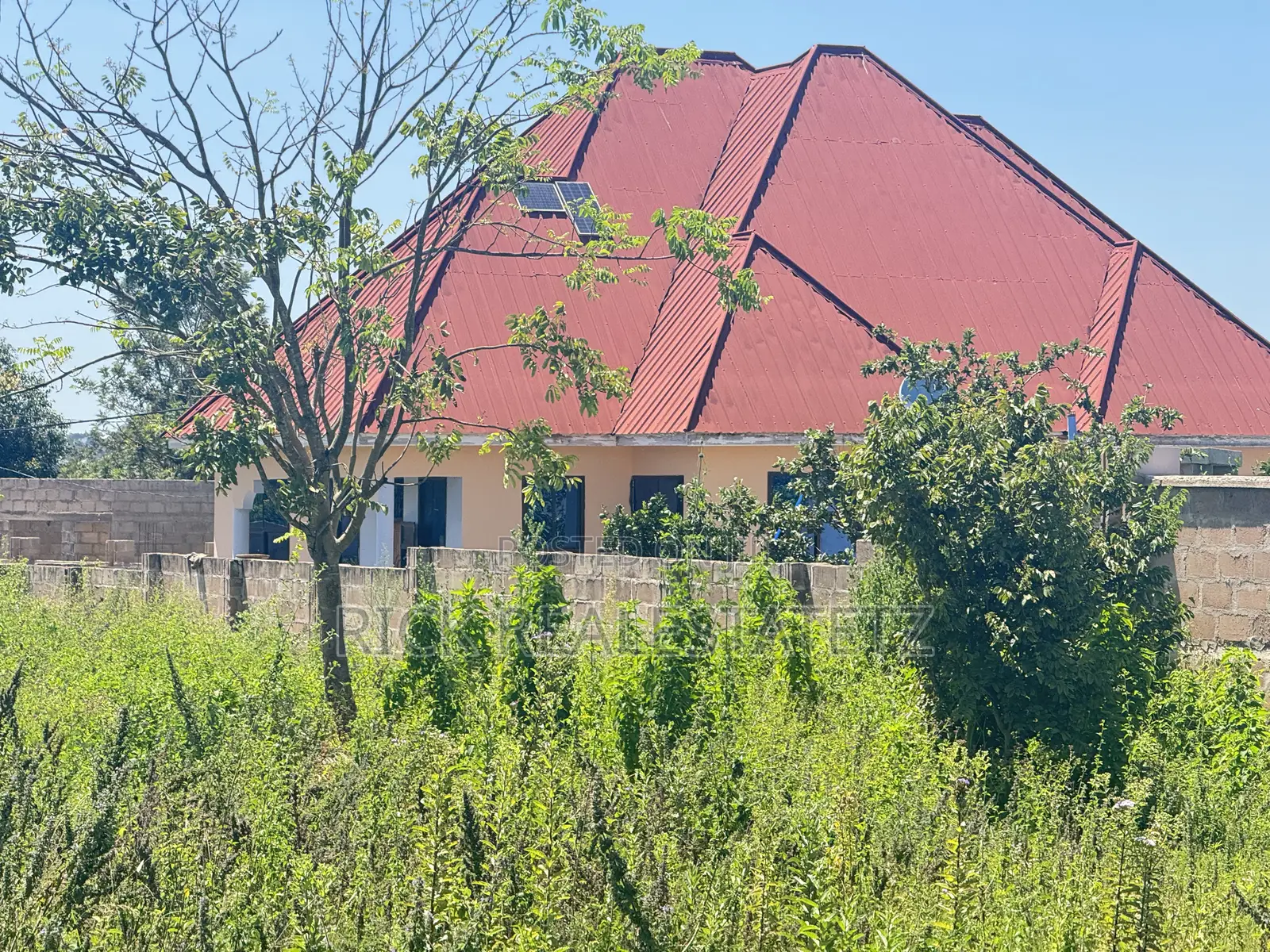 Kiwanja Kinauzwa Buhongwa