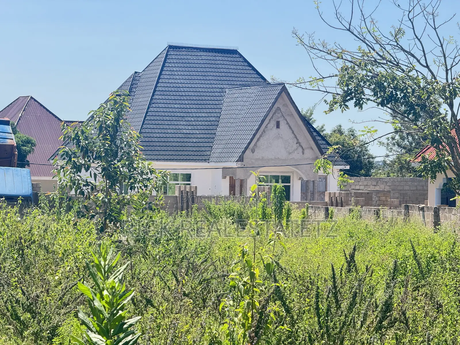 Kiwanja Kinauzwa Buhongwa