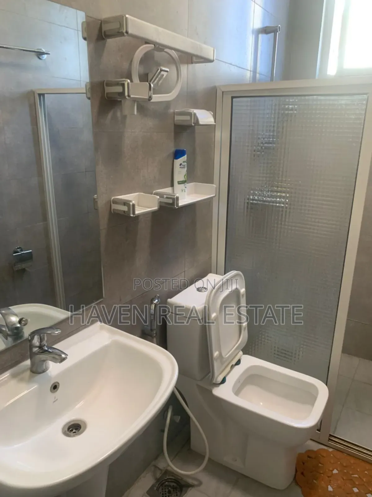 Furnished 2bdrm Apartment in Mjini for rent
