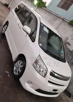Toyota Noah 2008 White