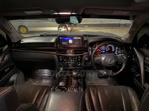 Lexus LX 2018 Black