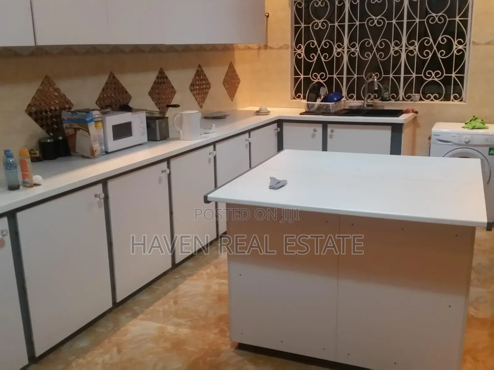 Furnished 4bdrm House in Mjini for rent
