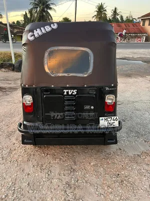 New Bajaj Avenger 200 2025 Black
