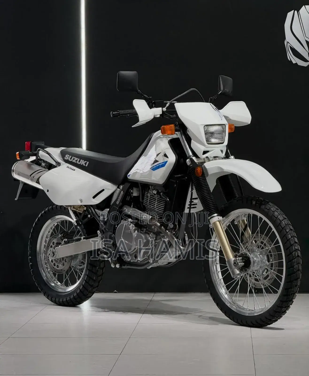 Suzuki 2022 White