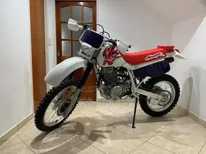 Honda 2022 White