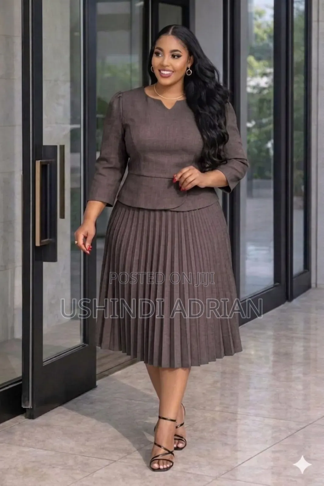  Elegance Queen Dresses 