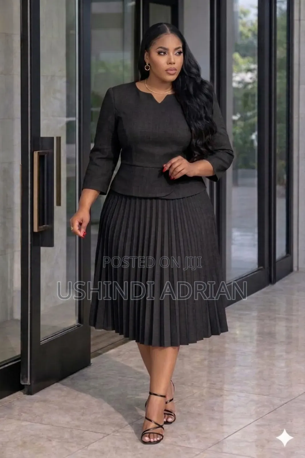  Elegance Queen Dresses 