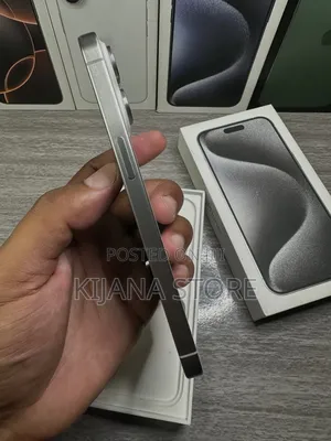 New Apple iPhone 15 Pro Max 256 GB Silver