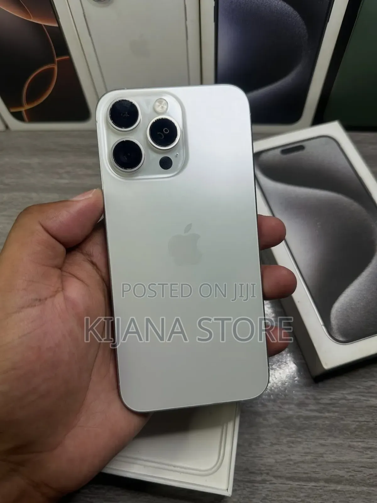 New Apple iPhone 15 Pro Max 256 GB Silver