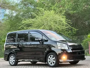 Toyota Noah 2007 Black
