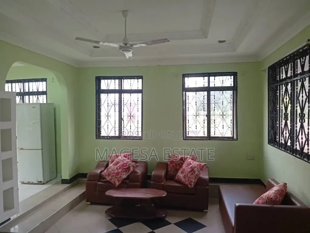 5bdrm House in Magesa Estate, Kinondoni for sale