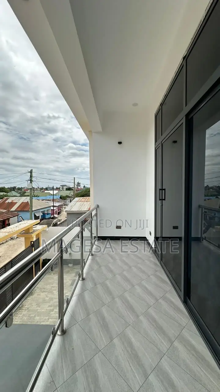 4bdrm House in Magesa Estate, Kinondoni for sale
