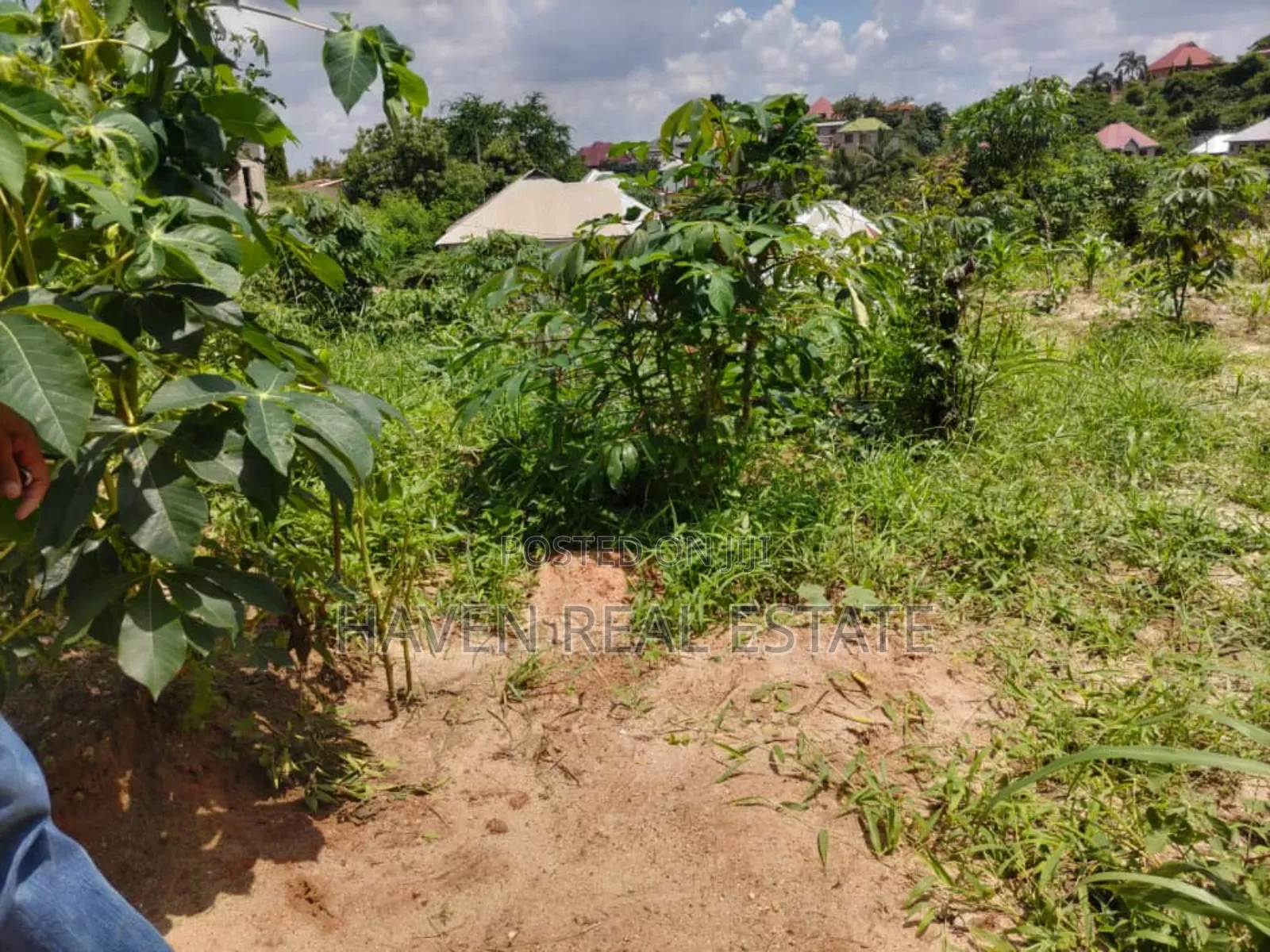 Kiwanja Kinauzwa Kimara Suka Golani