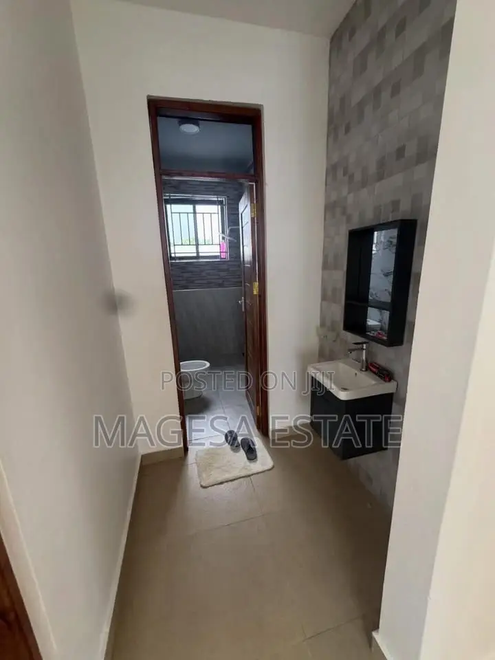 3bdrm Apartment in Magesa Estate, Bunju for rent