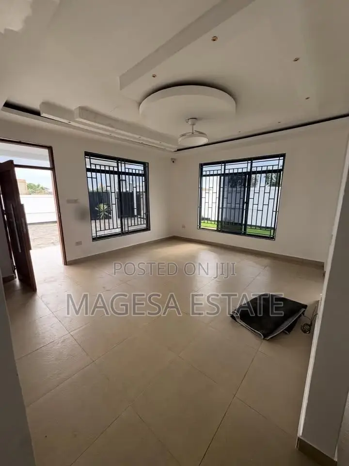 3bdrm Apartment in Magesa Estate, Bunju for rent