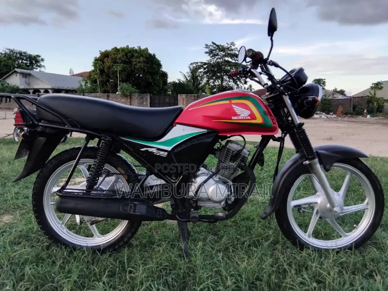 New Honda CB 2025 Black