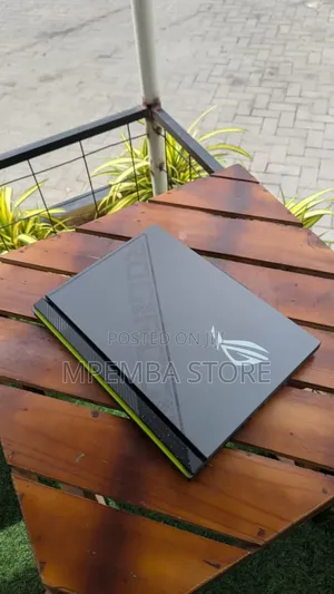 New Laptop Asus ROG Strix G16 G614 16GB Intel Core i7 SSD 1T