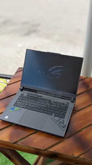 New Laptop Asus ROG Strix G16 G614 16GB Intel Core i7 SSD 1T