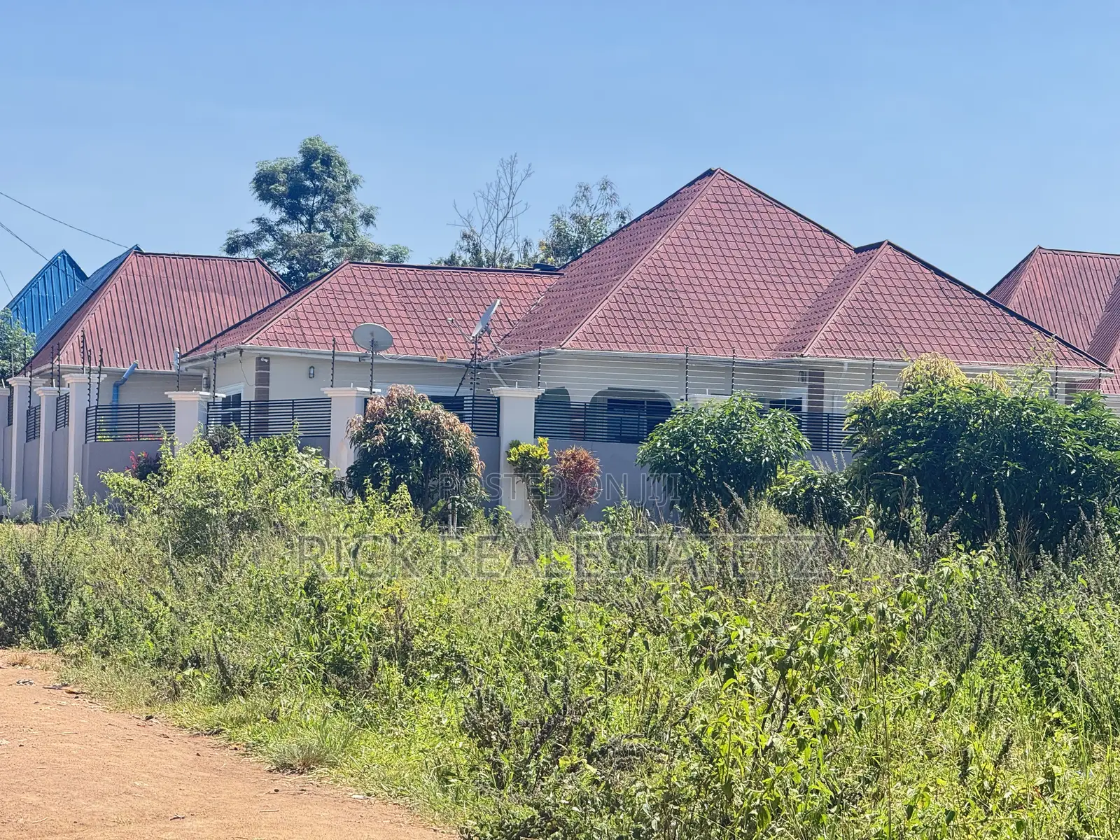 Kiwanja Kinauzwa Buhongwa
