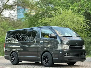 Toyota HiAce 2005 Gray