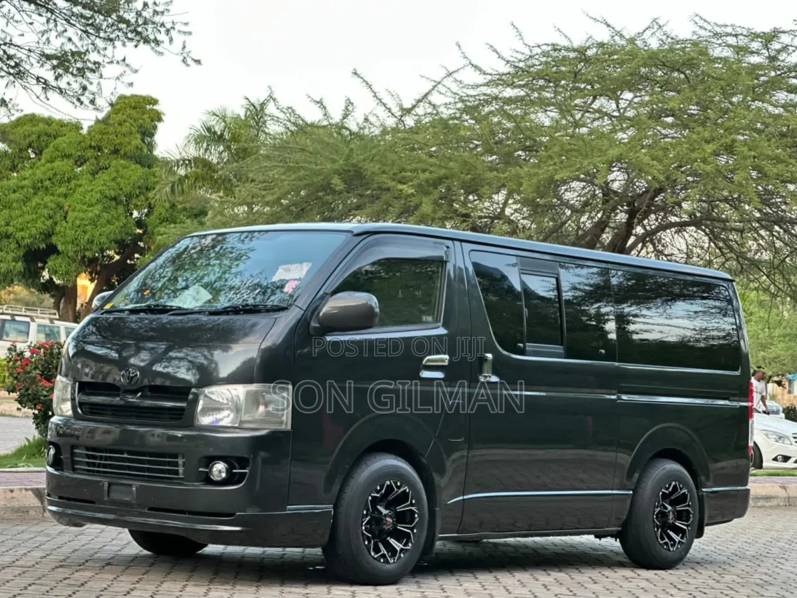 Toyota HiAce 2005 Gray