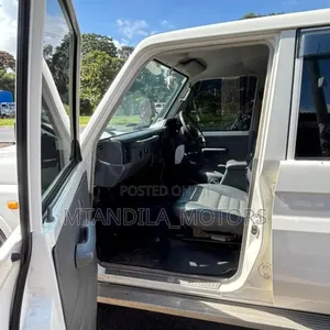 Toyota Land Cruiser 79 Series 2009 White