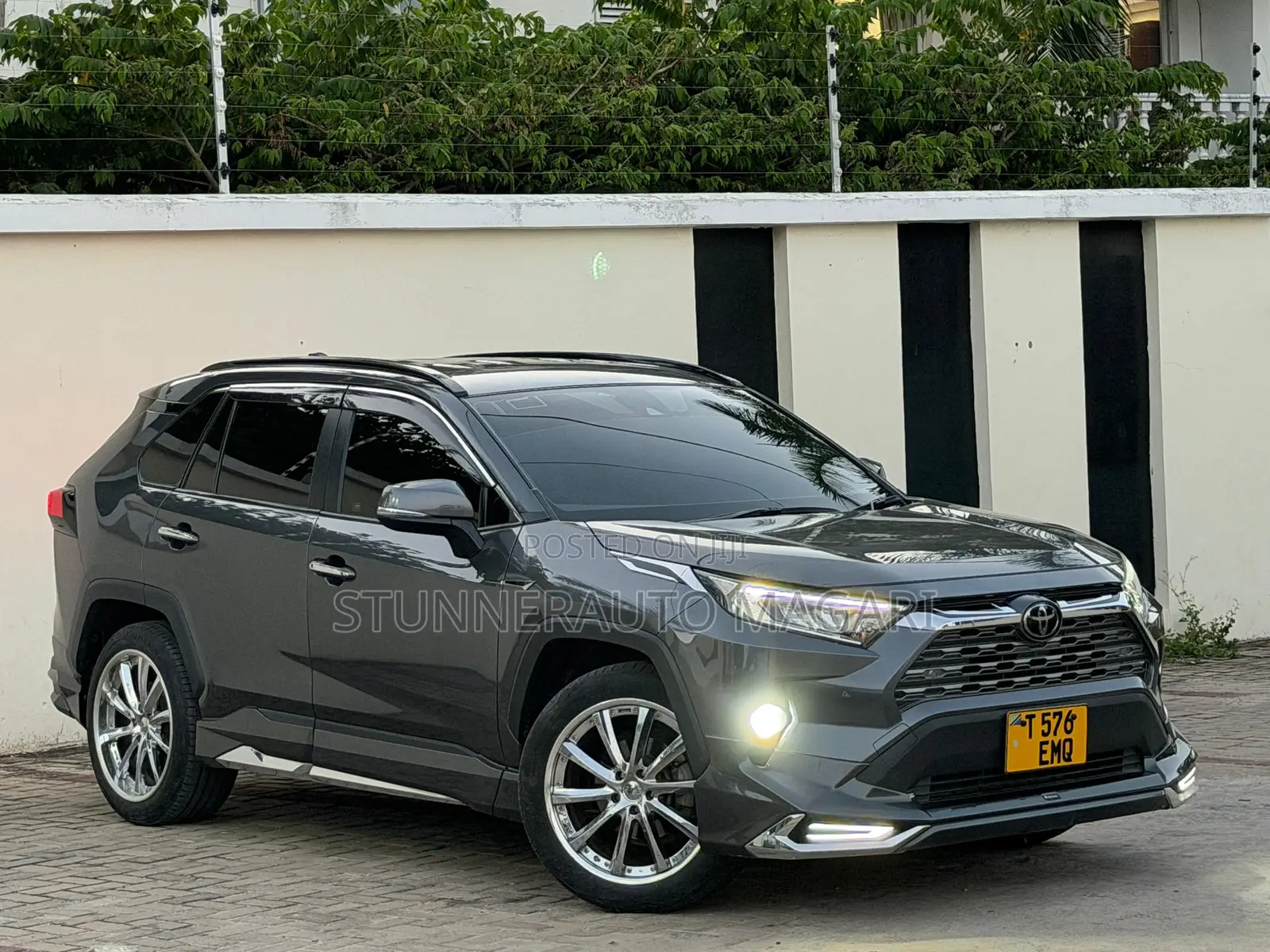 Toyota RAV4 2019 Gray