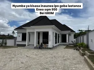 5bdrm House in Goba for sale