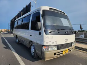 Toyota Coaster 2000 White