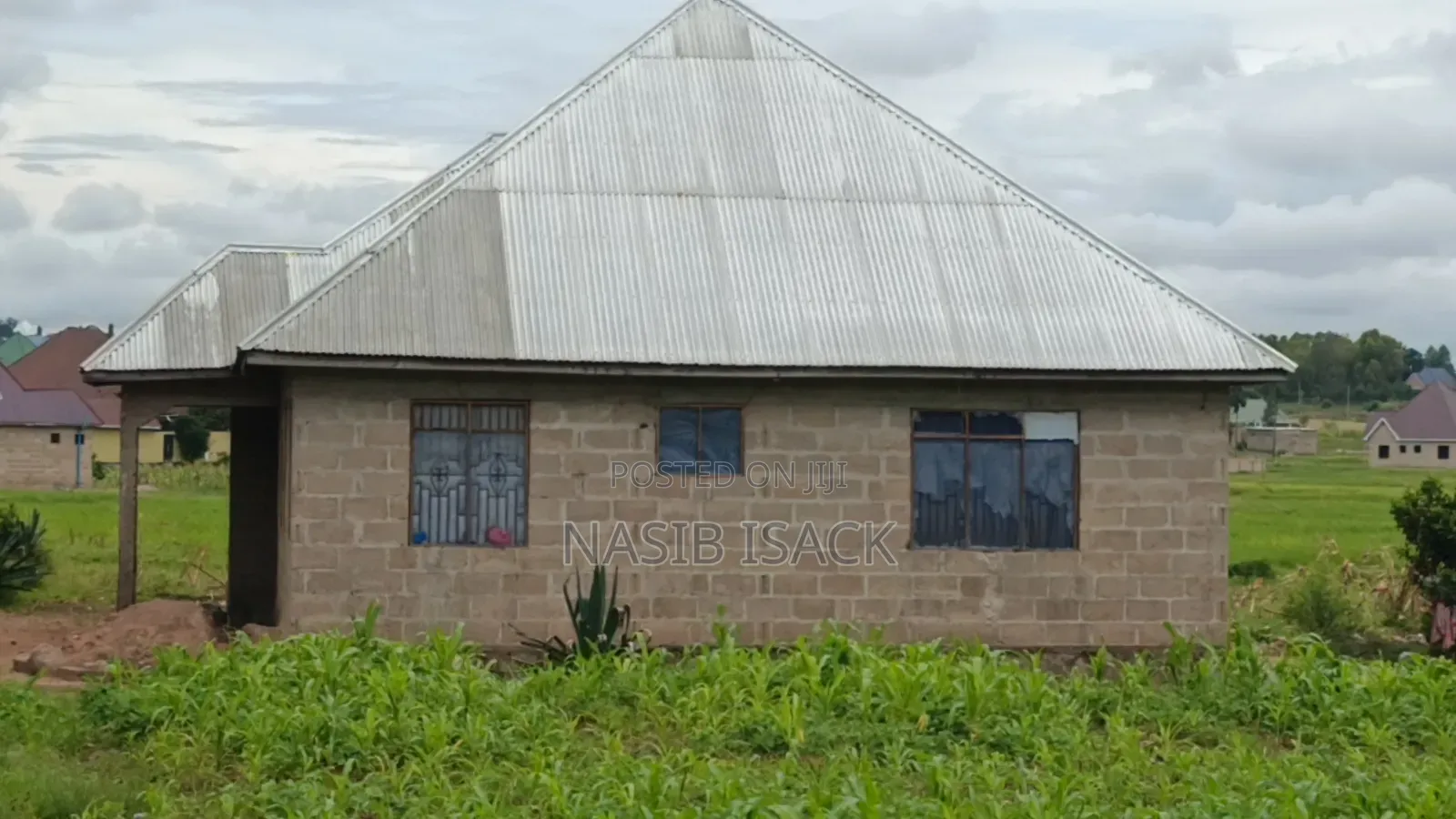 4bdrm House in Buswelu for sale