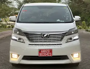 Toyota Vellfire 2008 White