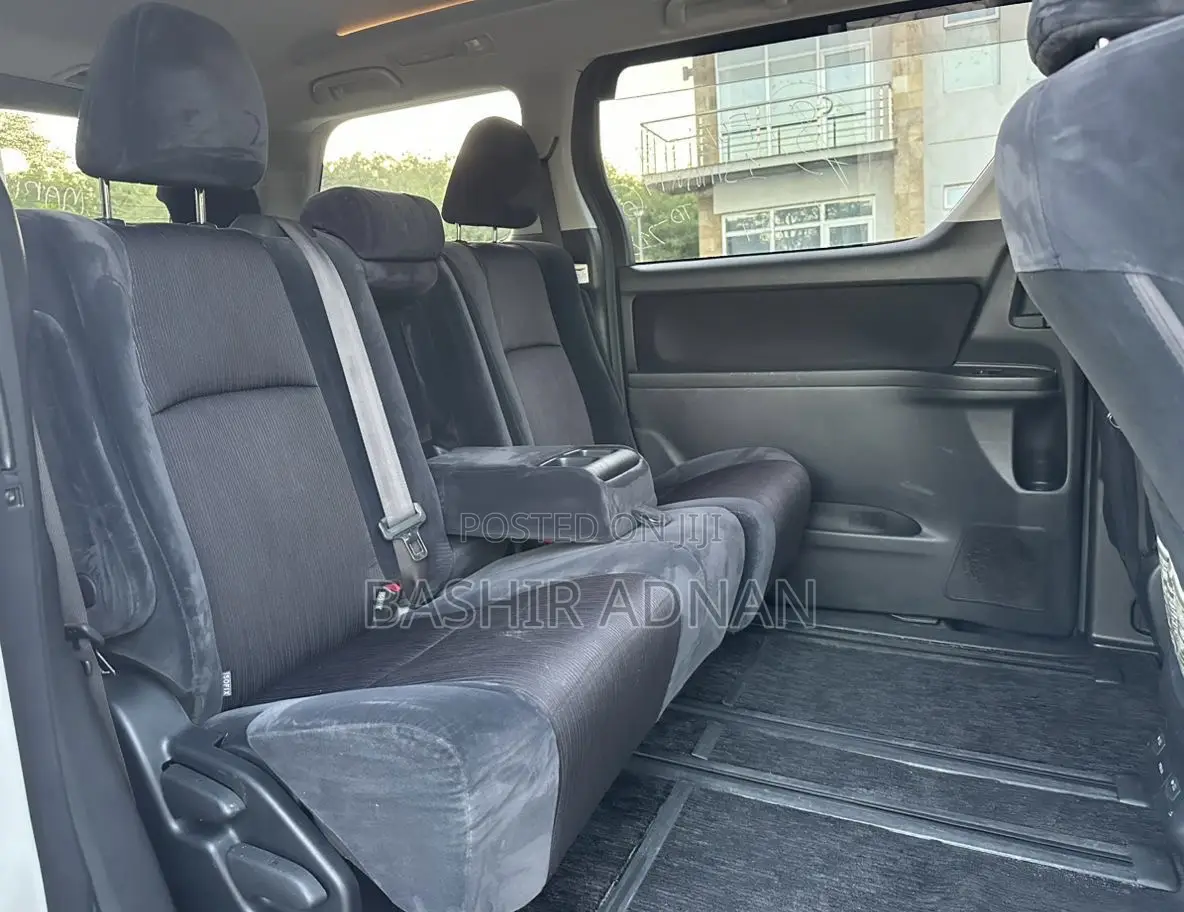 Toyota Vellfire 2008 White