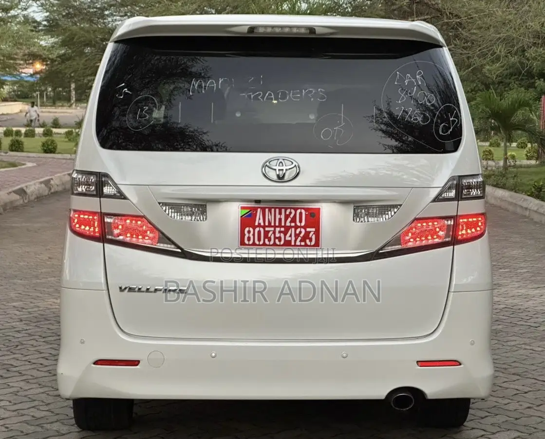 Toyota Vellfire 2008 White